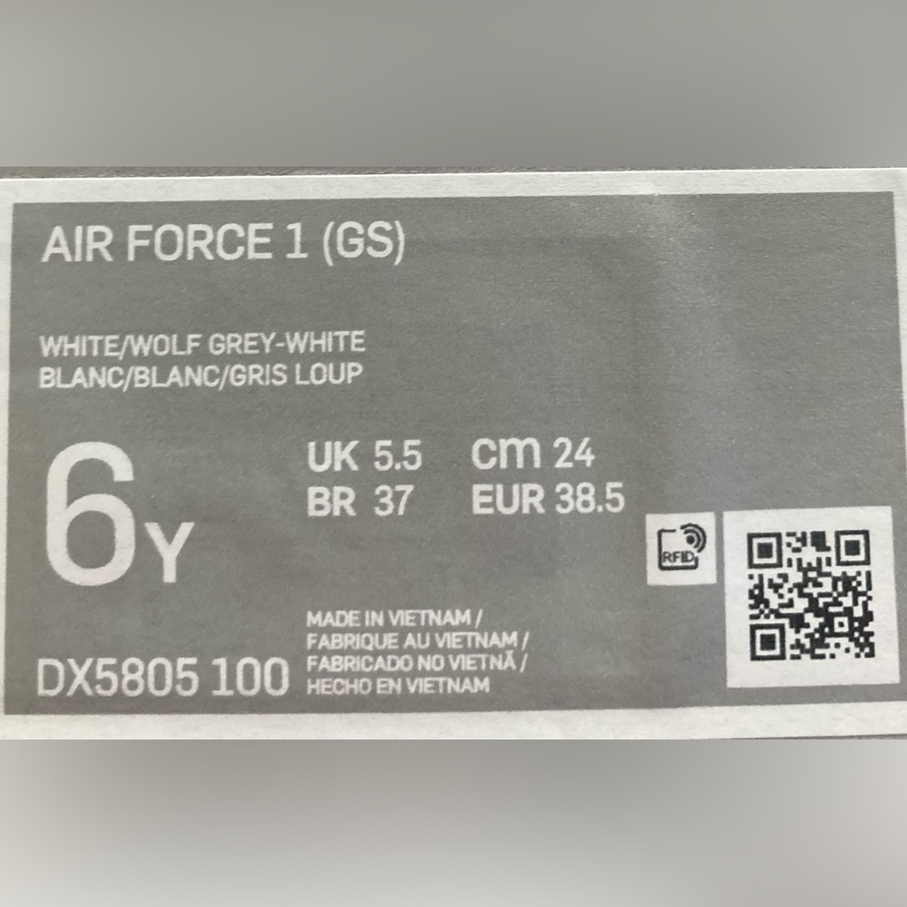 Air Force 1 (GS) Size 6Y in boys - Picture 3 of 3